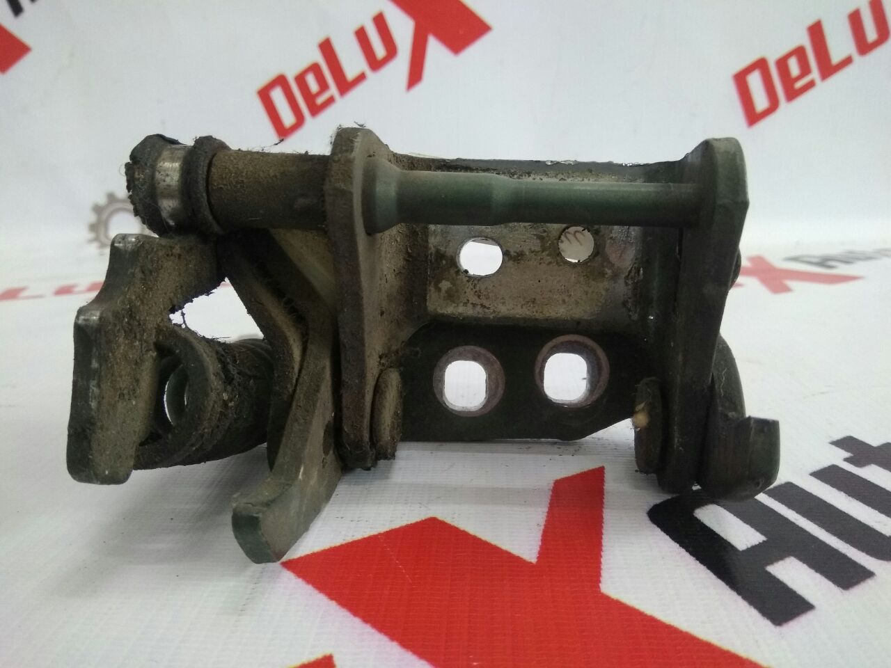 Петля двери нижняя передняя левая для Opel Sintra 2.2 T.D · 1999
