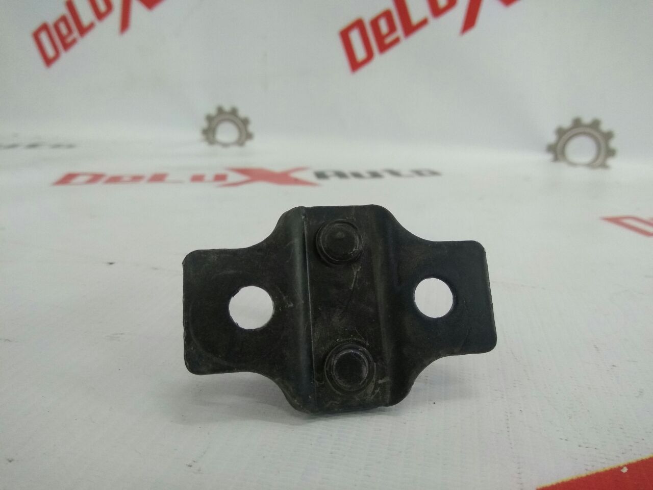 Петля передняя правая задней двери для Opel Sintra 2.2 T.D · 1999