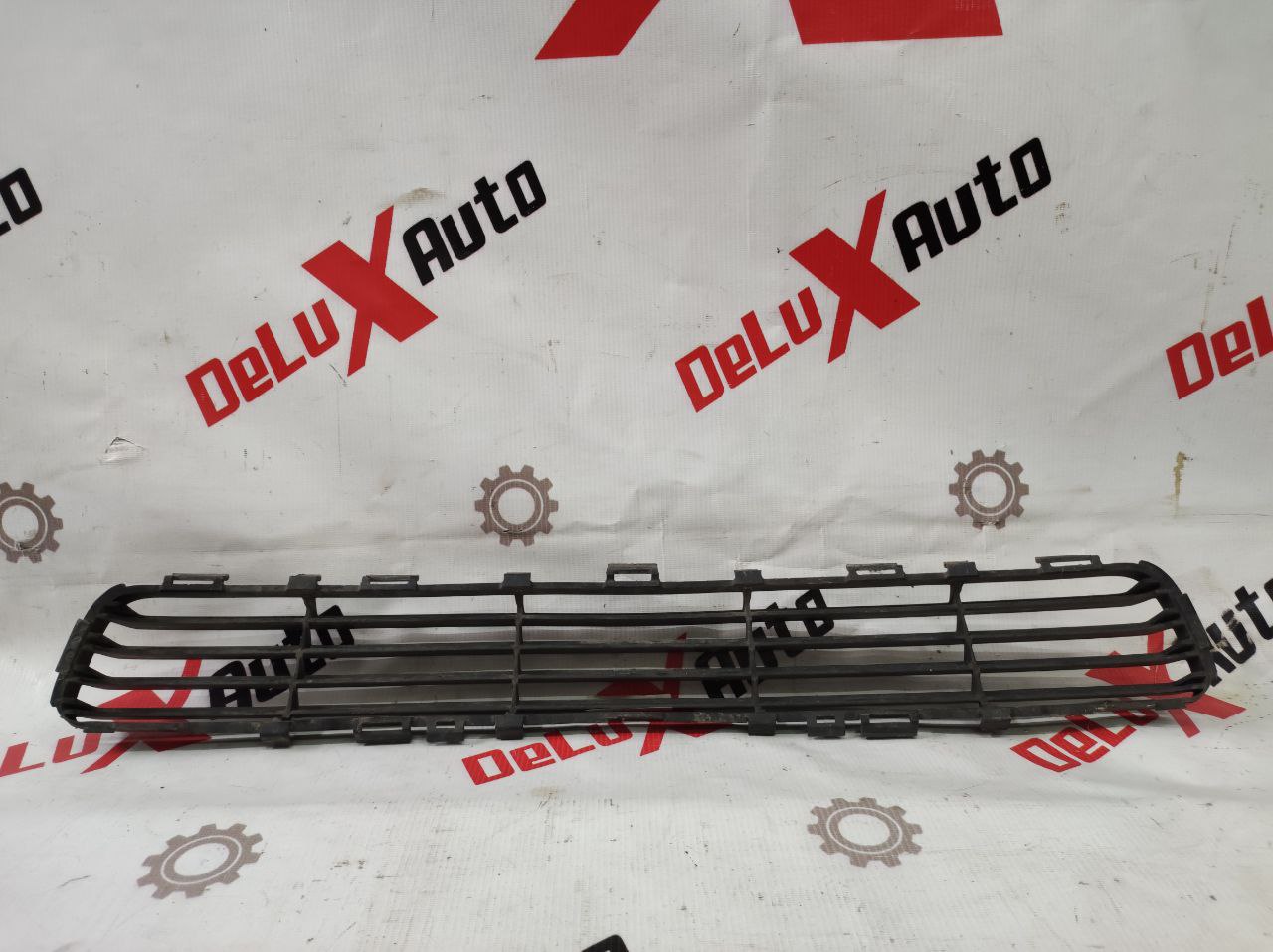 grilă față bară de protecție pentru Toyota Avensis 2.0 · 2002–2004