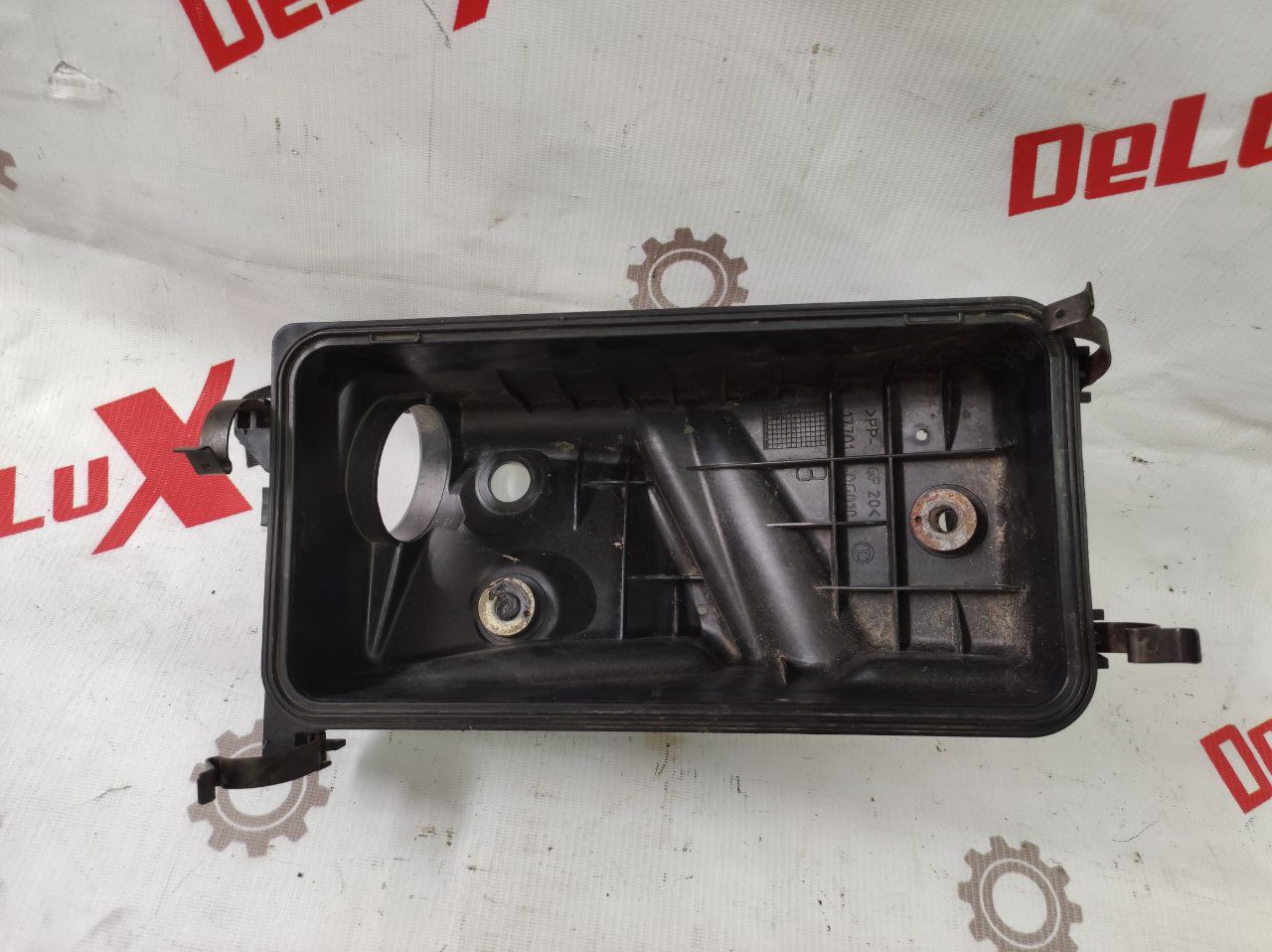 carcasă filtru de aer pentru Toyota Avensis 2.0 · 2002–2004