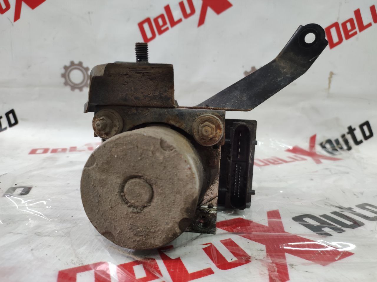 modul ABS pentru Toyota Avensis 2.0 · 2002–2004