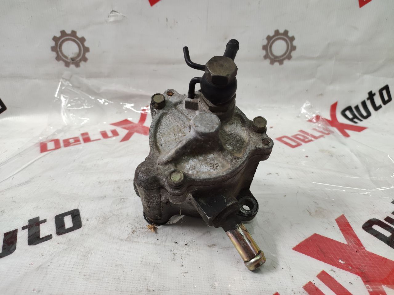 pompă vacuum pentru Toyota Avensis 2.0 · 2002–2004