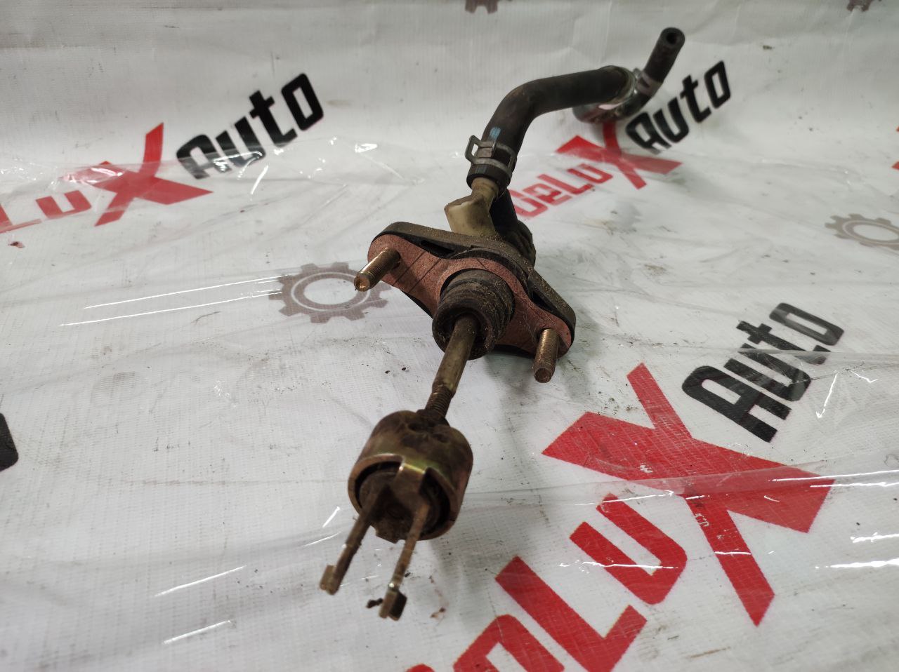 principal întăritură ambreiaj pentru Toyota Avensis 2.0 · 2002–2004