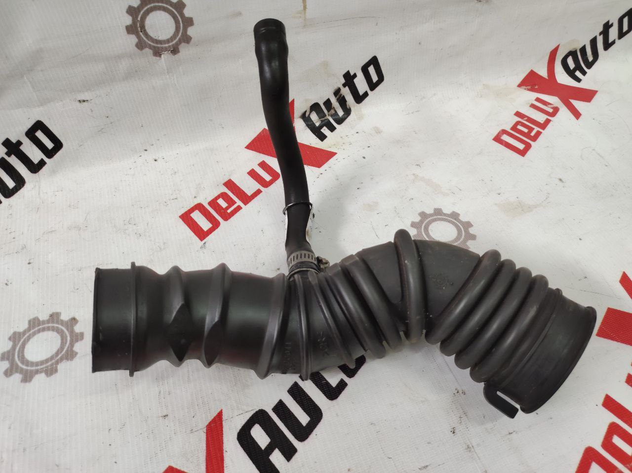 admisie aer furtun pe turbină pentru Toyota Avensis 2.0 · 2002–2004