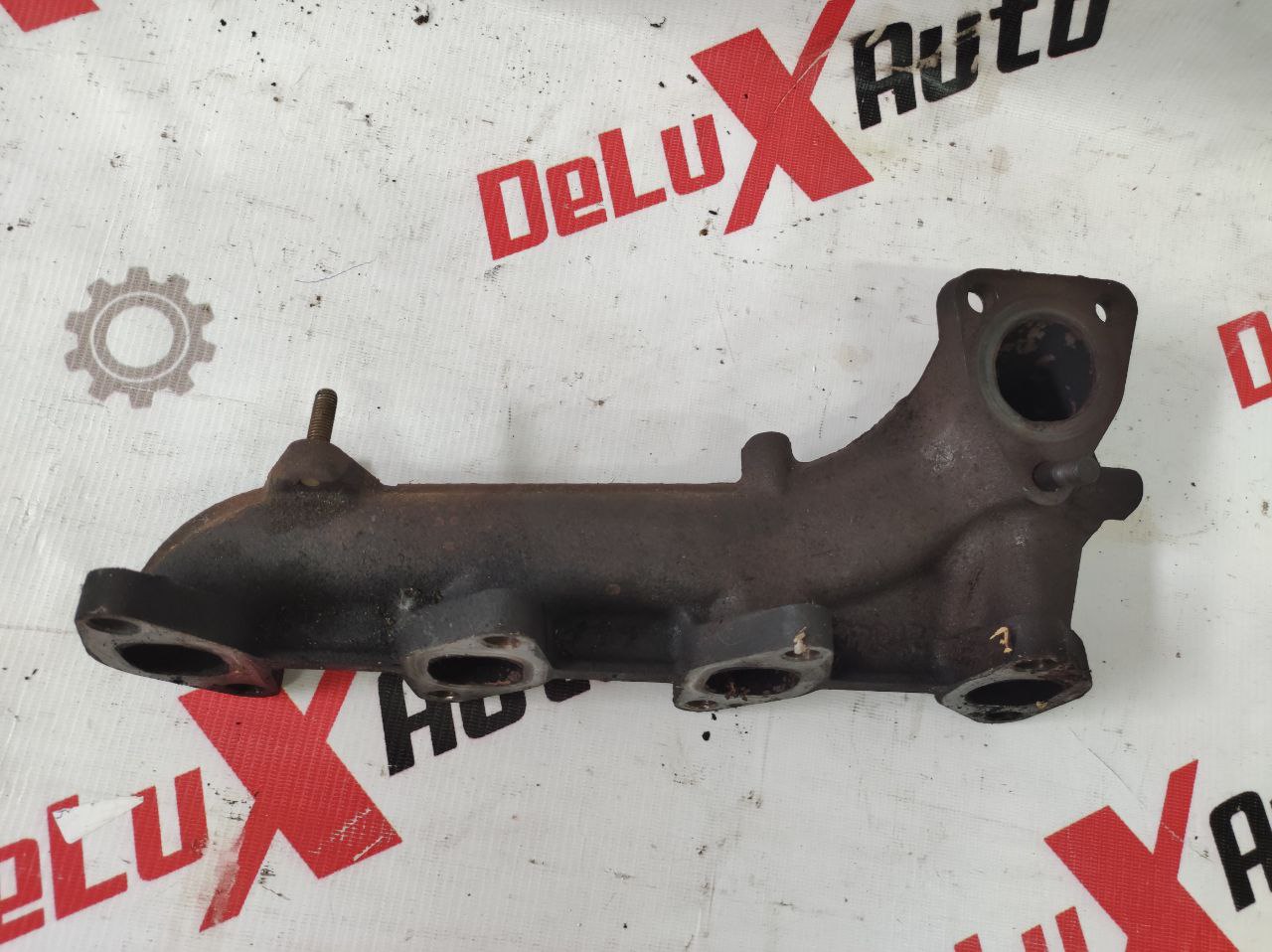 colector evacuare pentru Toyota Avensis 2.0 · 2002–2004