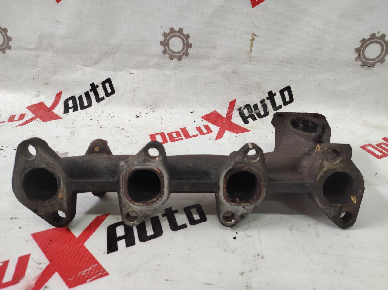 colector evacuare pentru Toyota Avensis 2.0 · 2002–2004