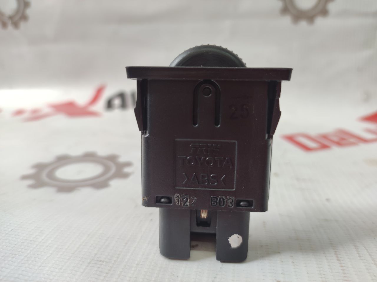 buton reglaj far pentru Toyota Avensis 2.0 · 2002–2004