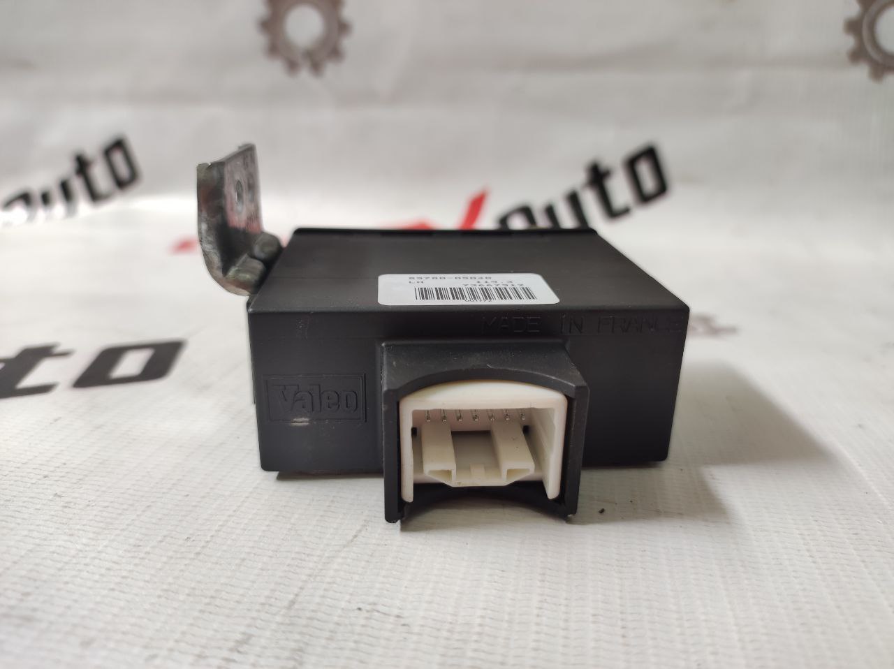 modul de control pentru Toyota Avensis 2.0 · 2002–2004