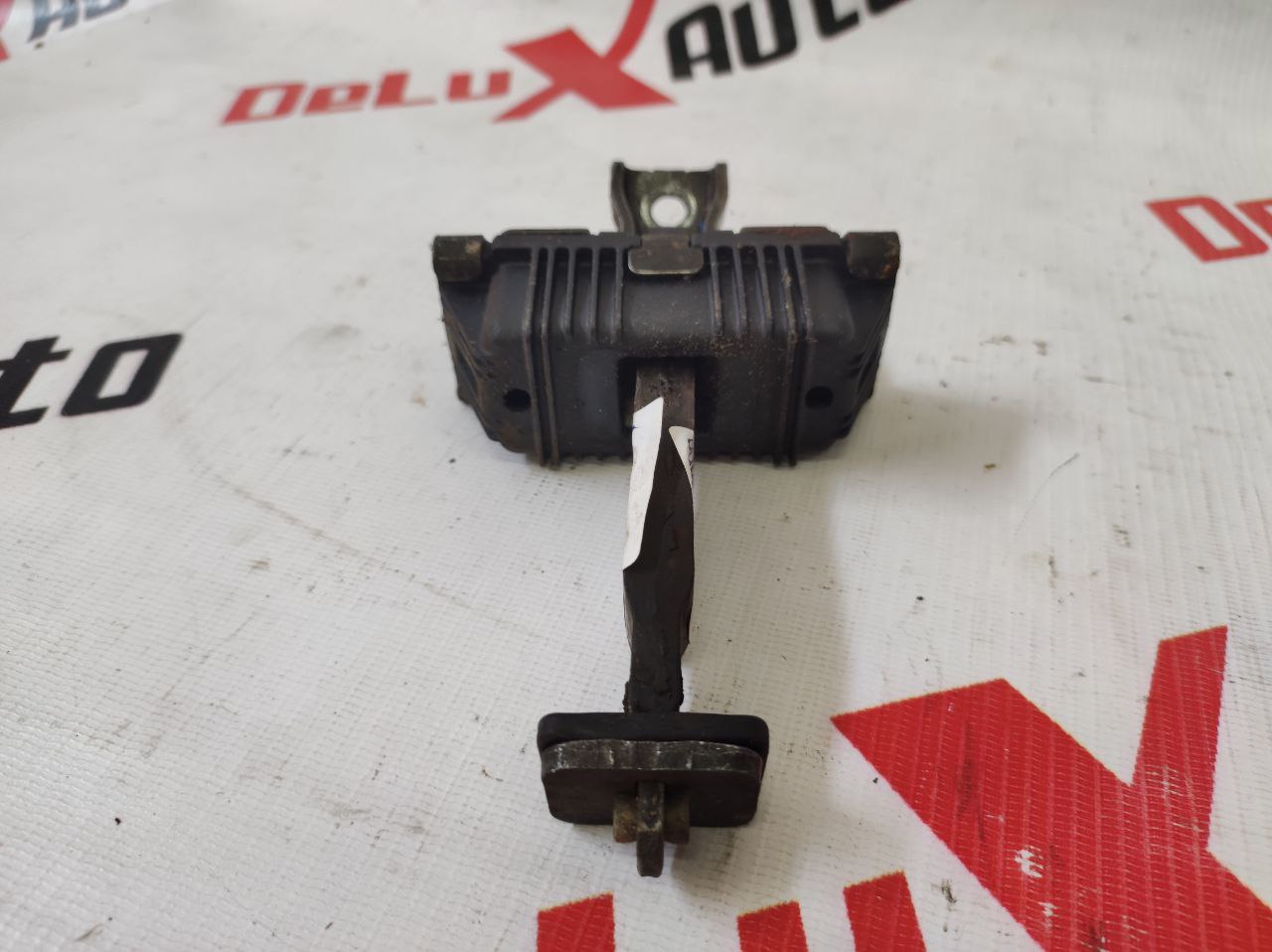 limitator față dreapta uși pentru Toyota Avensis 2.0 · 2002–2004
