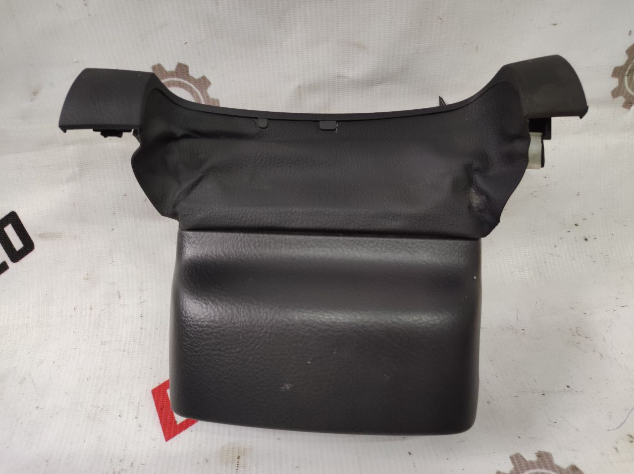 Накладка рулевой колонки верхняя