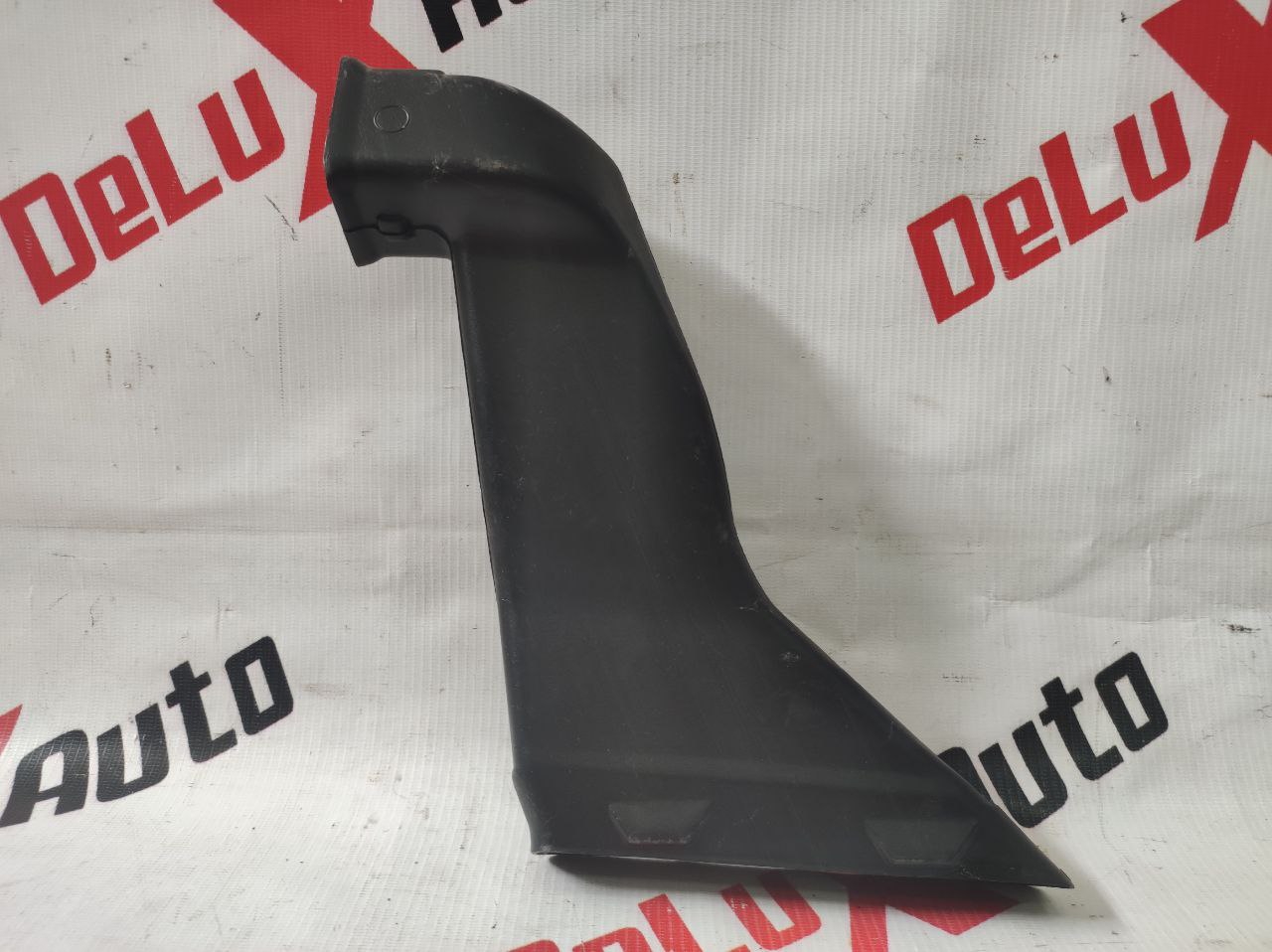 grilă ventilație central dreapta pentru Toyota Avensis 2.0 · 2002–2004