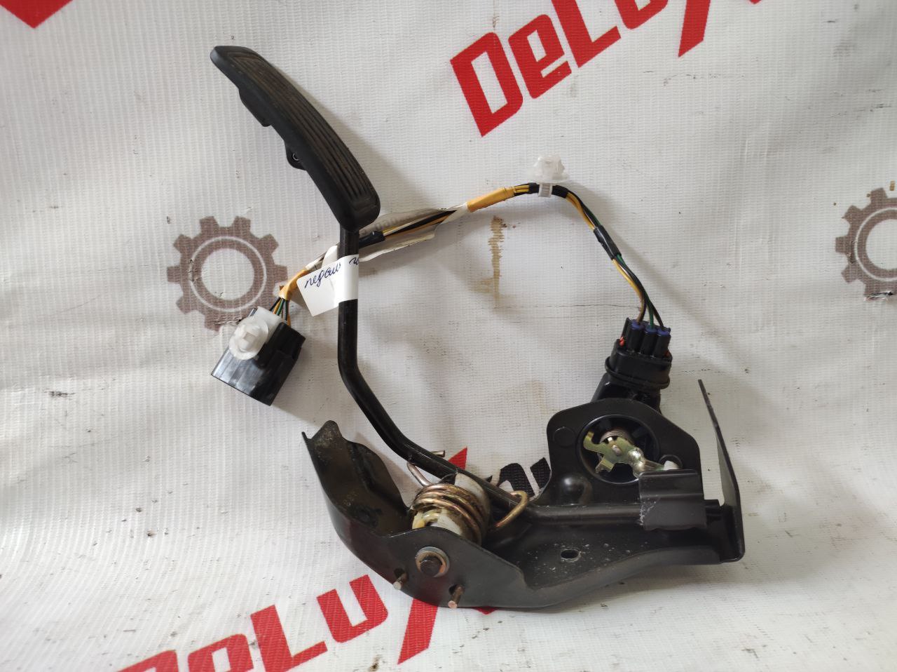 pedală gaze pentru Toyota Avensis 2.0 · 2002–2004