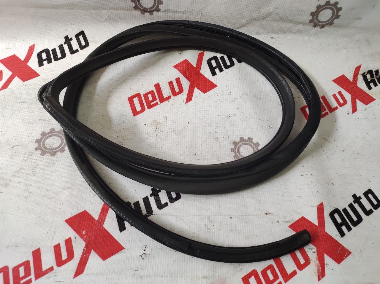 garnitură față dreapta uși exterior pentru Toyota Avensis 2.0 · 2002–2004
