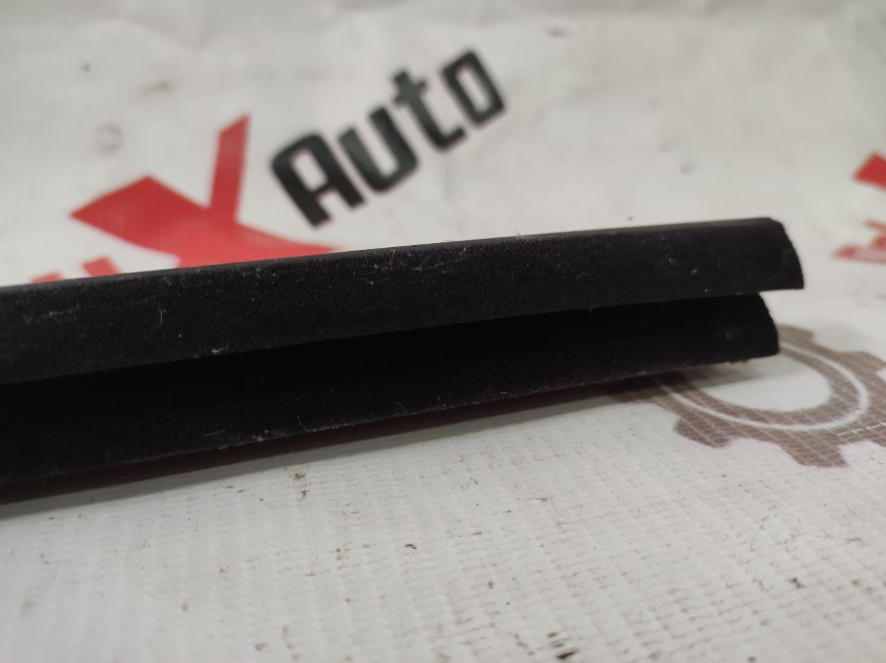 garnitură geam interior spate stânga uși pentru Toyota Avensis 2.0 · 2002–2004