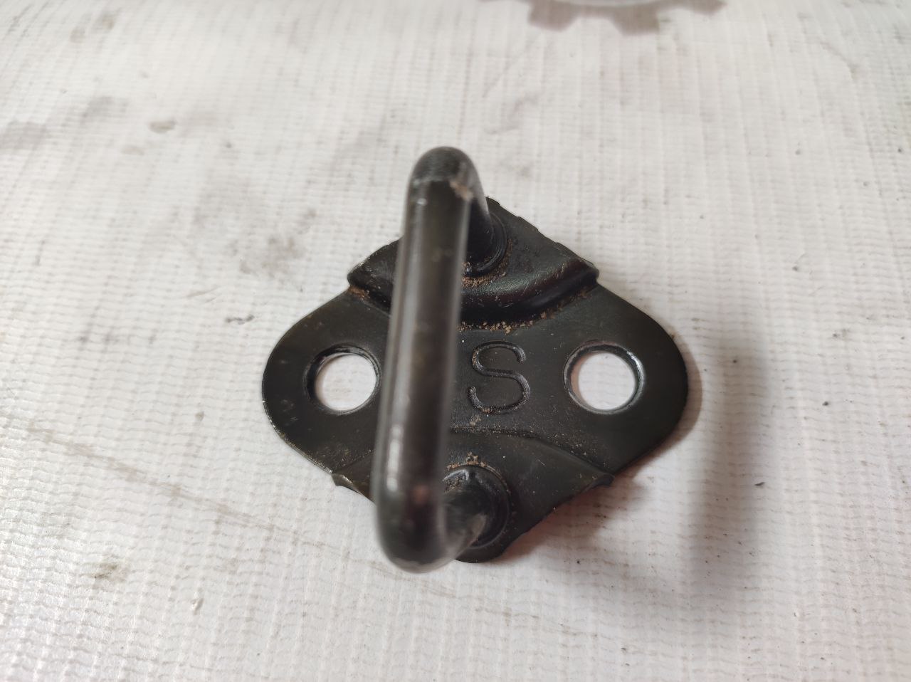 balama portbagaj pentru Toyota Avensis 2.0 · 2002–2004