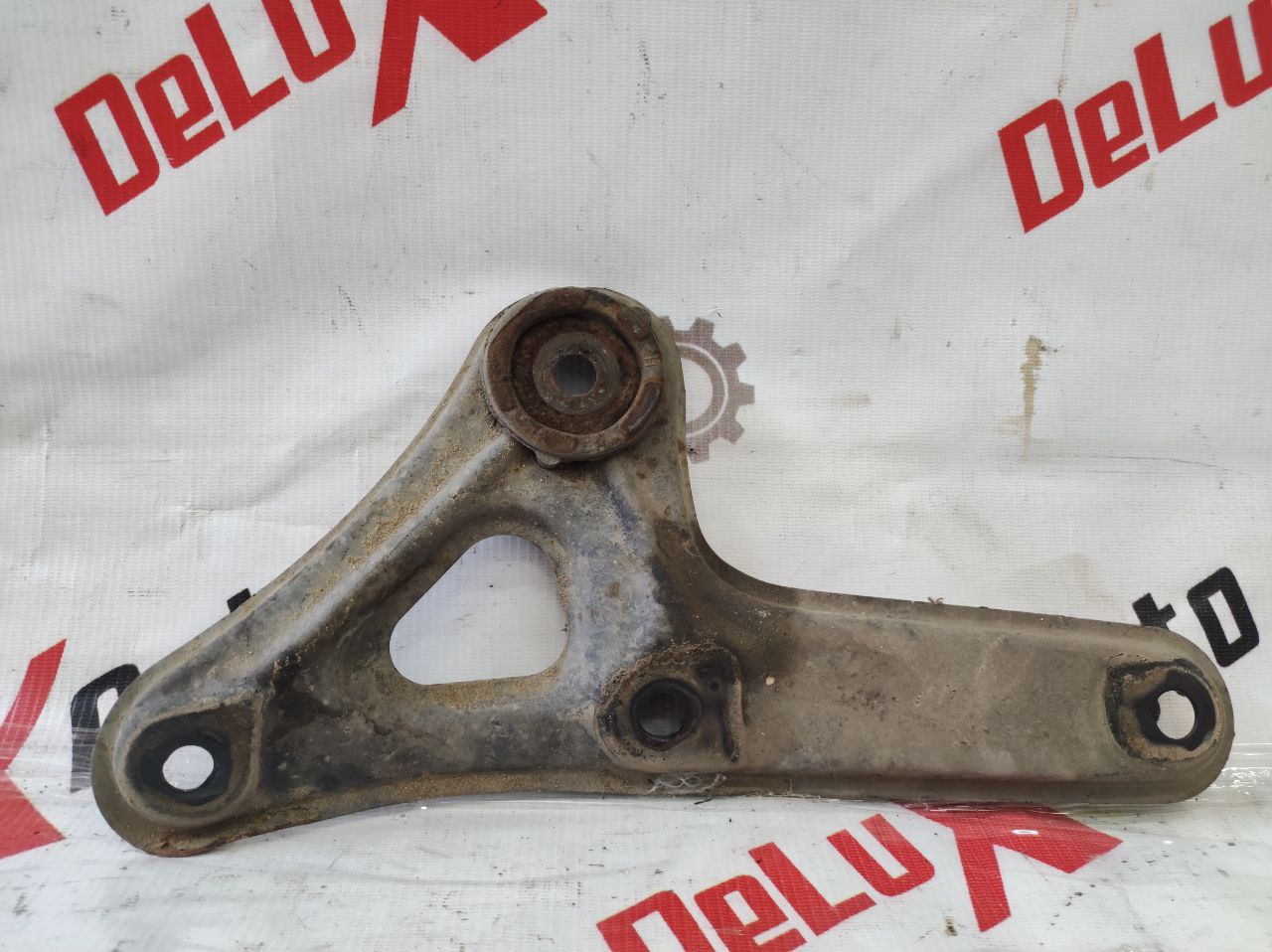 suport față cadru auxiliar stânga pentru Toyota Avensis 2.0 · 2002–2004