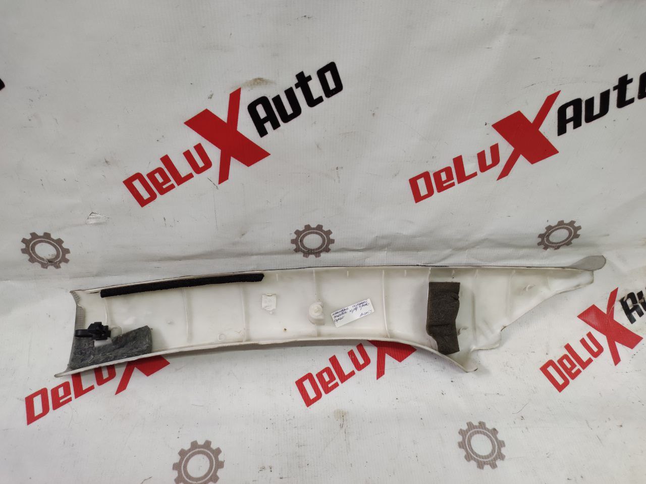 ornament față dreapta suport pentru Toyota Avensis 2.0 · 2002–2004