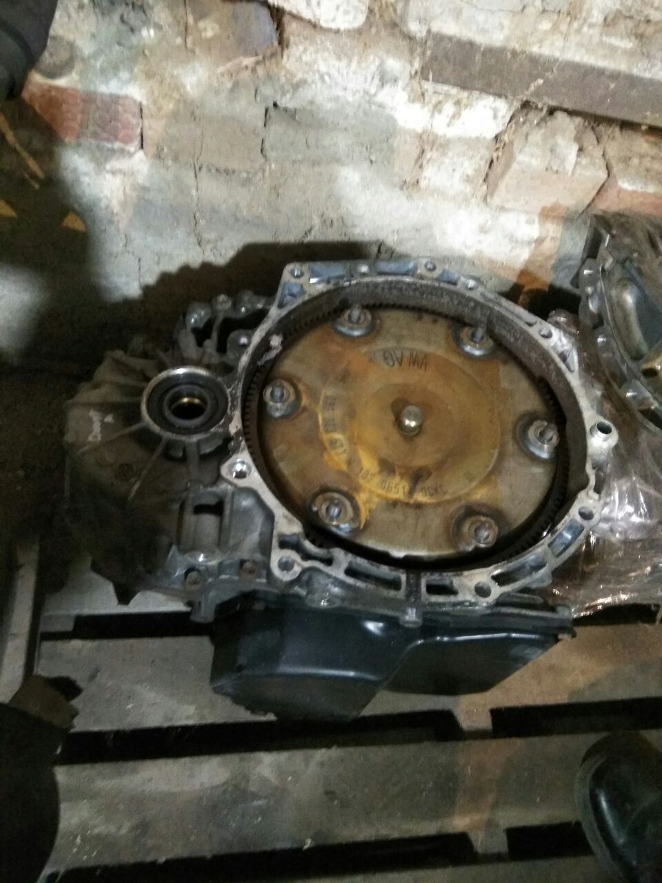 Коробка АКПП Джетта черная для Volkswagen Jetta 6 1.8 · 2013–2015