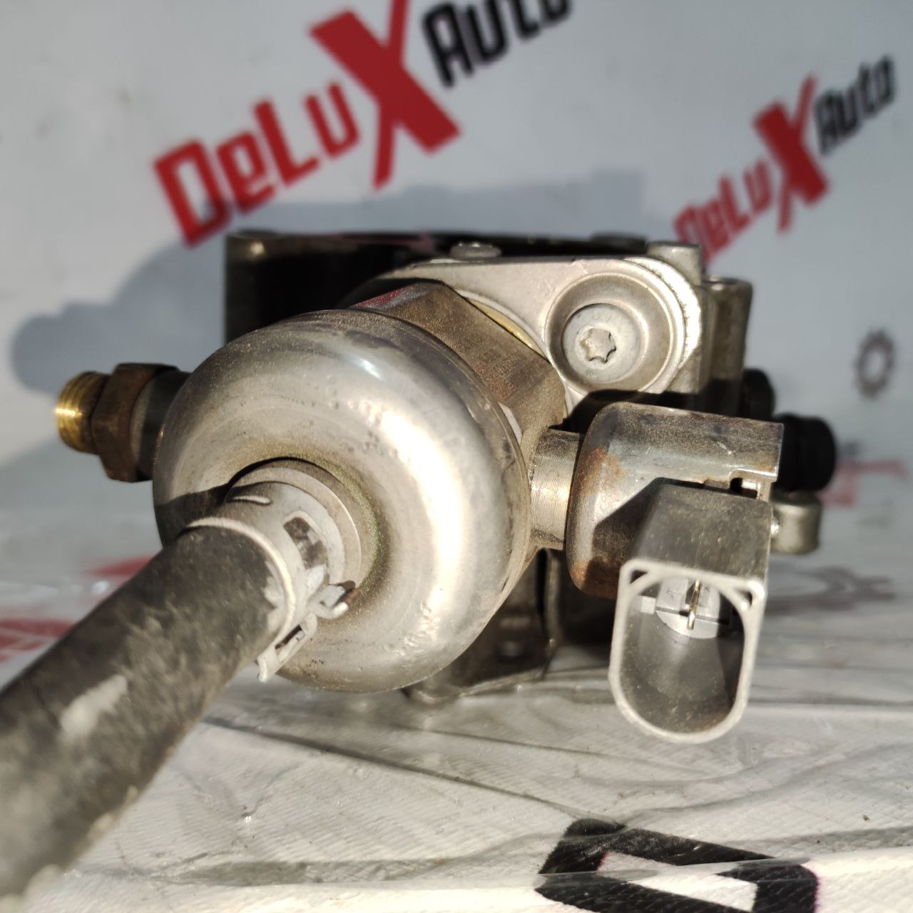 Pompă de combustibil și vacuum pentru Volkswagen Jetta 6 1.8 · 2013–2015