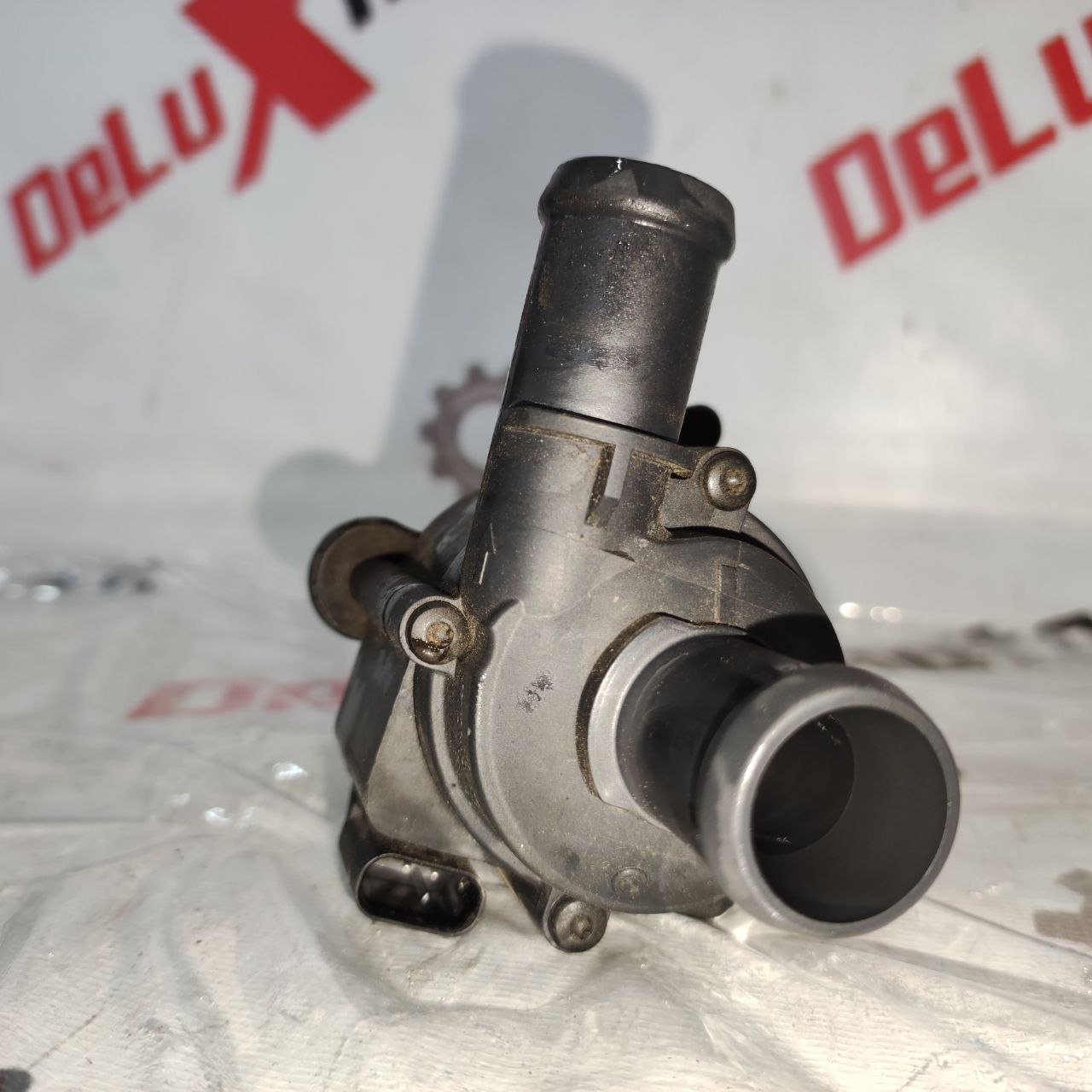 pompă suplimentar sistem răcire pentru Volkswagen Jetta 6 1.8 · 2013–2015