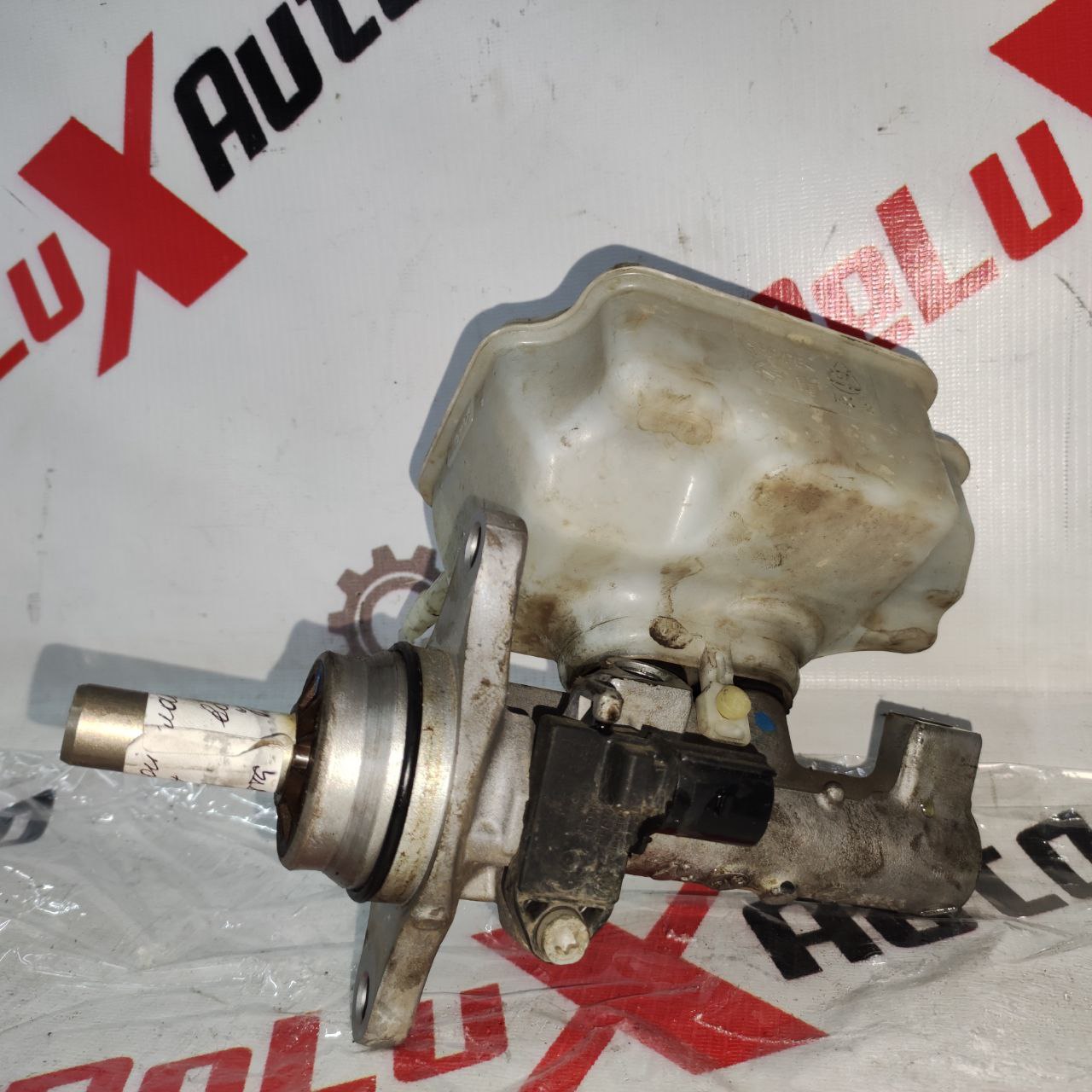principal frână cilindru cu rezervor pentru Volkswagen Jetta 6 1.8 · 2013–2015