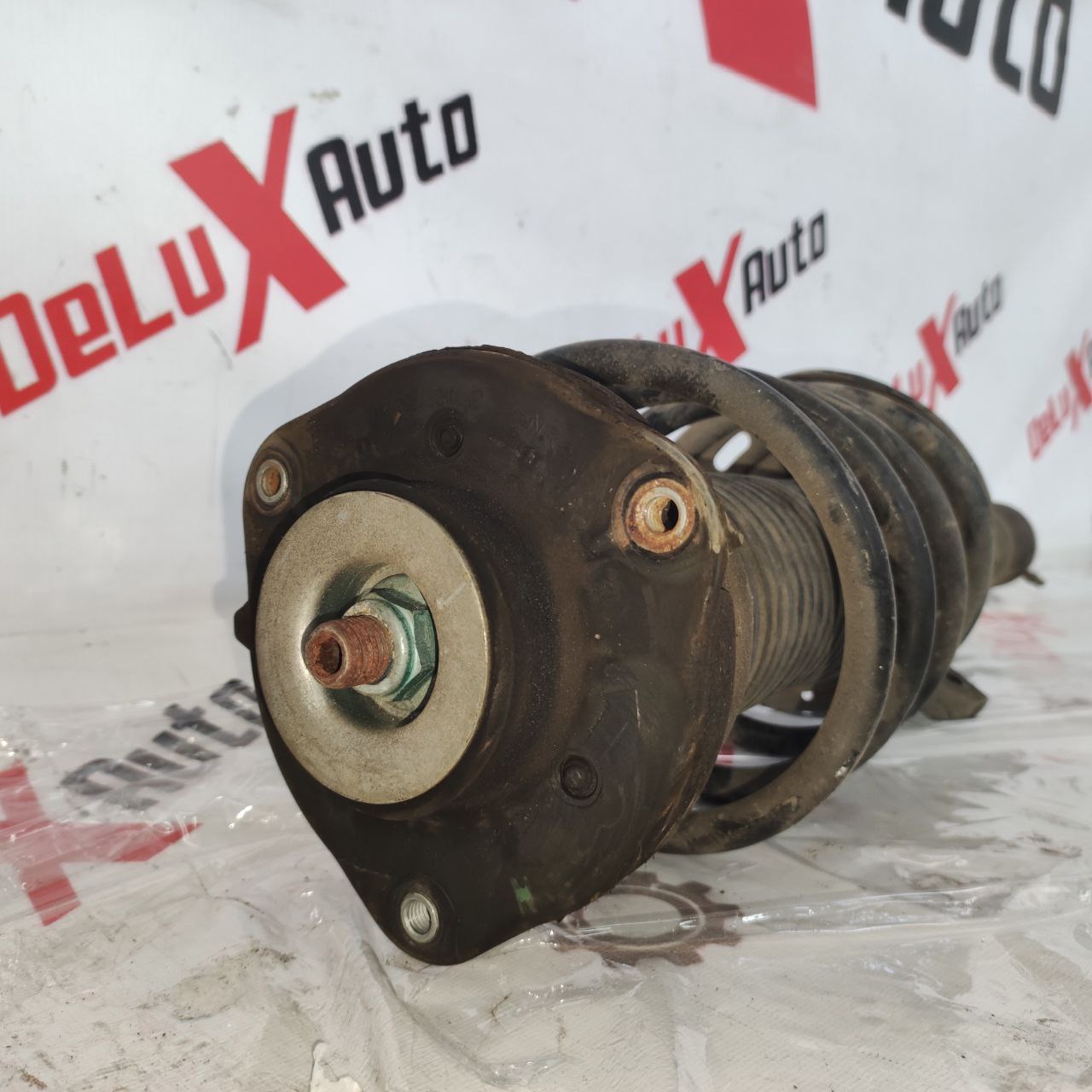 amortizor față dreapta complet pentru Volkswagen Jetta 6 1.8 · 2013–2015