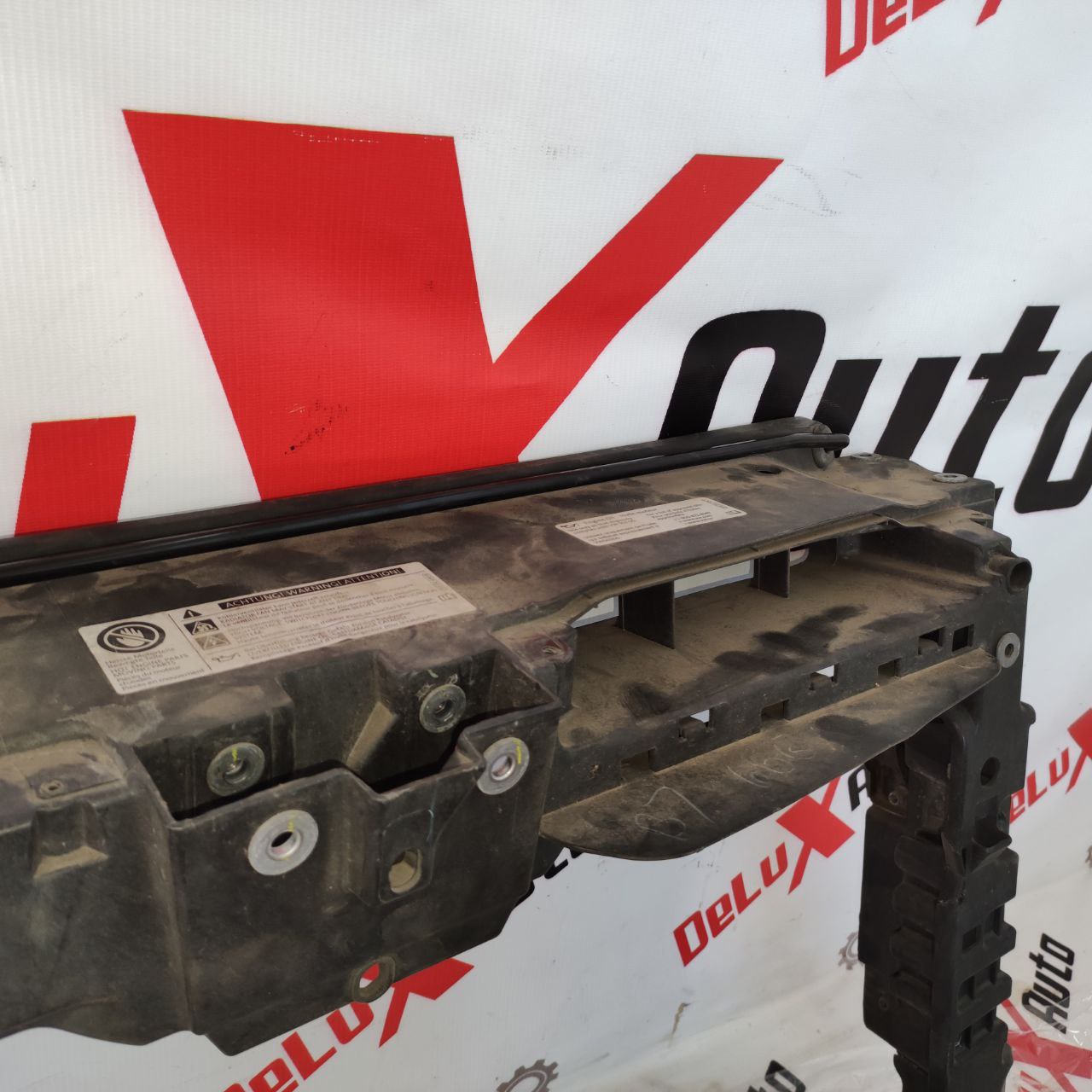 panou frontal defect pentru Volkswagen Jetta 6 1.8 · 2013–2015