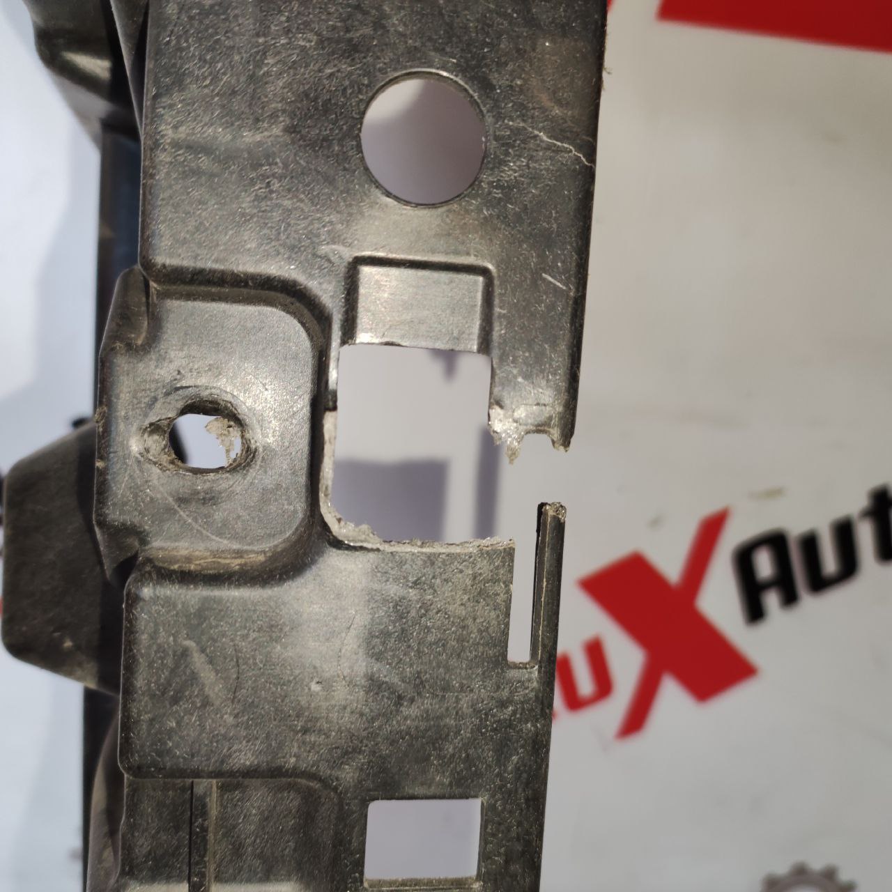 panou frontal defect pentru Volkswagen Jetta 6 1.8 · 2013–2015