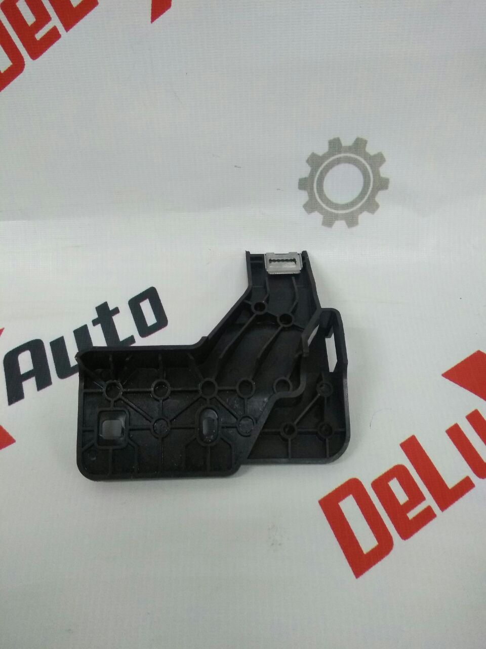 Крепление центральной консоли лев для Volkswagen Jetta 6 1.8 · 2013–2015