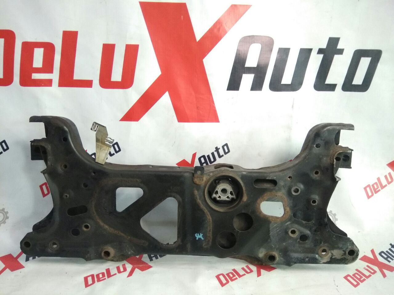 cadru auxiliar față pentru Volkswagen Jetta 6 1.8 · 2013–2015