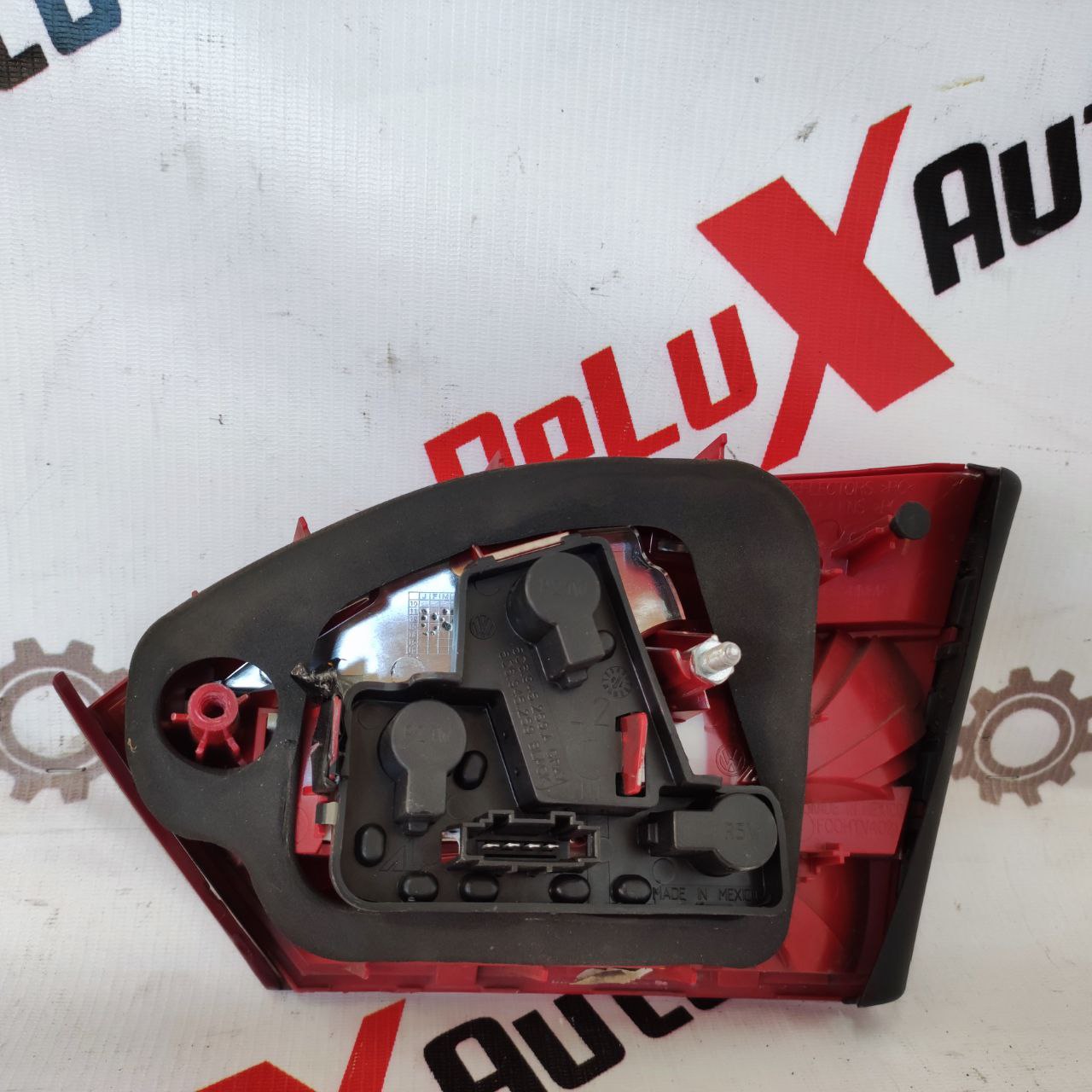 lampă portbagaj stânga pentru Volkswagen Jetta 6 1.8 · 2013–2015