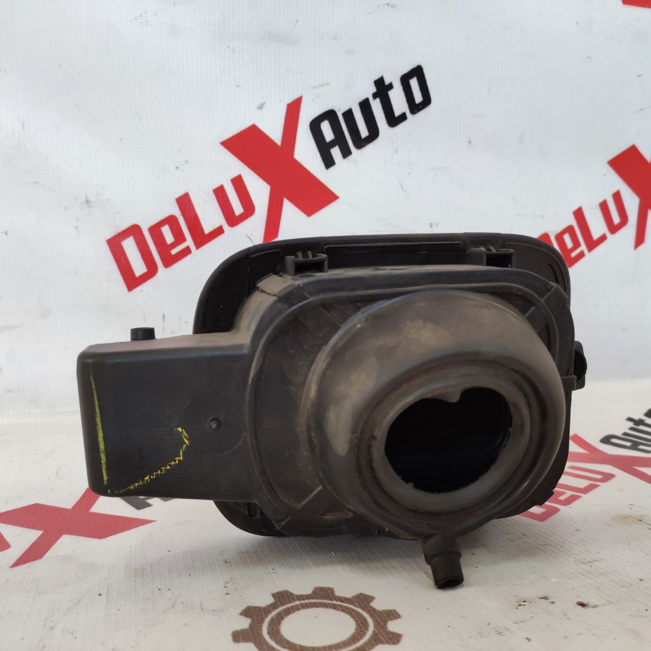 Лючок бензобака для Volkswagen Jetta 6 1.8 · 2013–2015