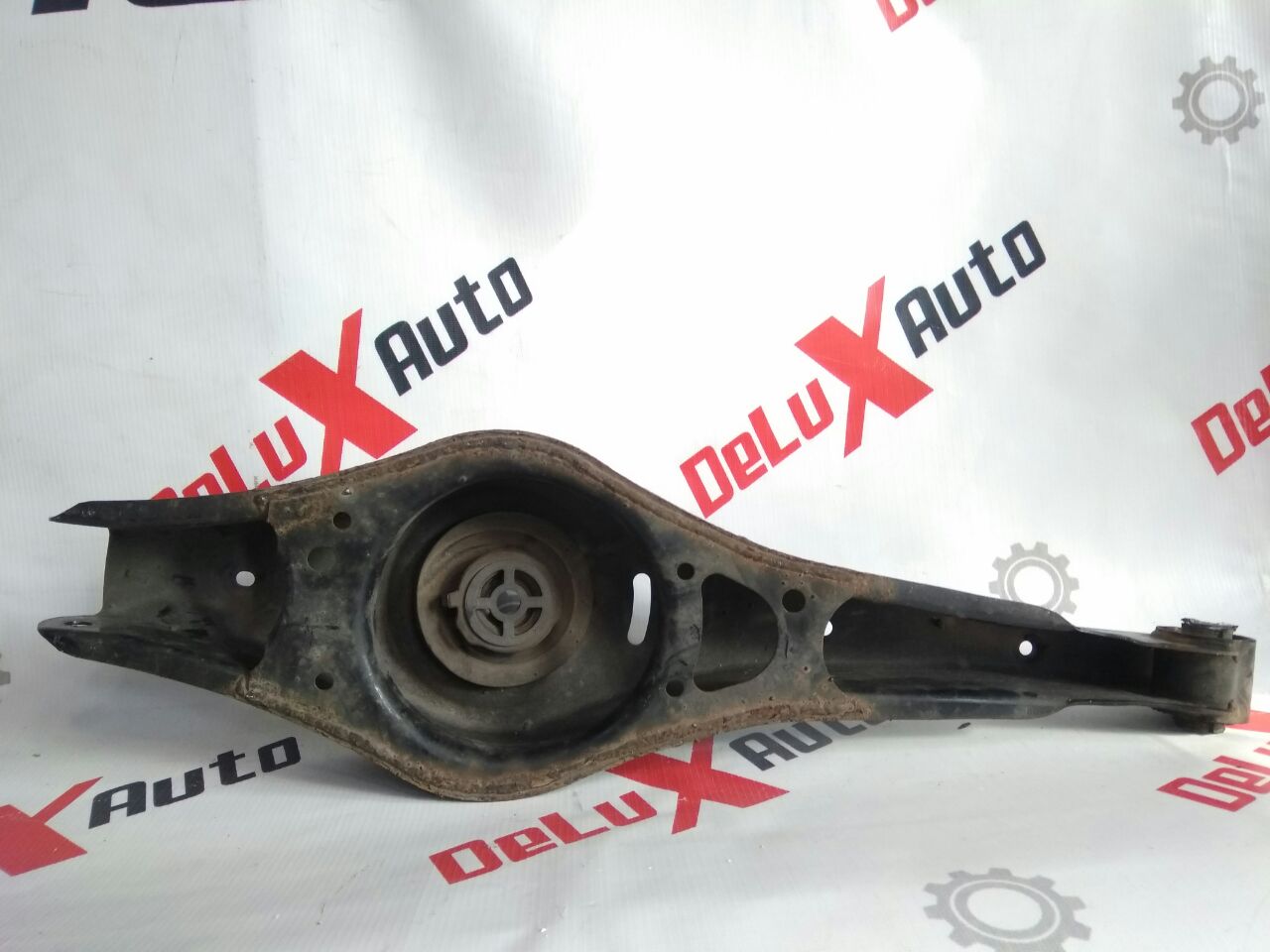 braț suspensie inferior transversal dreapta Jetta pentru Volkswagen Jetta 6 1.8 · 2013–2015