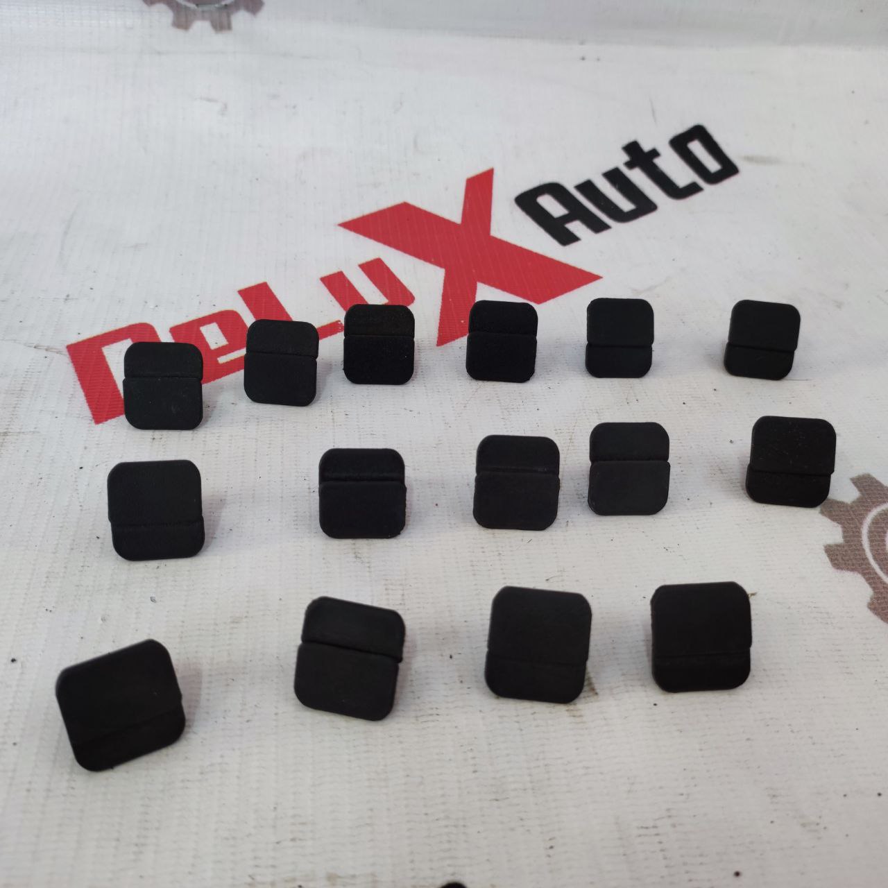 clips izolație fonică capotă pentru Volkswagen Jetta 6 1.8 · 2013–2015