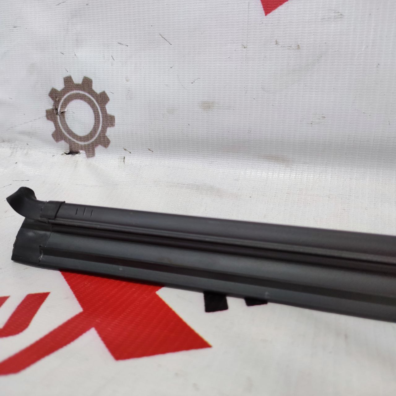 garnitură geam uși spate dreapta pentru Volkswagen Jetta 6 1.8 · 2013–2015