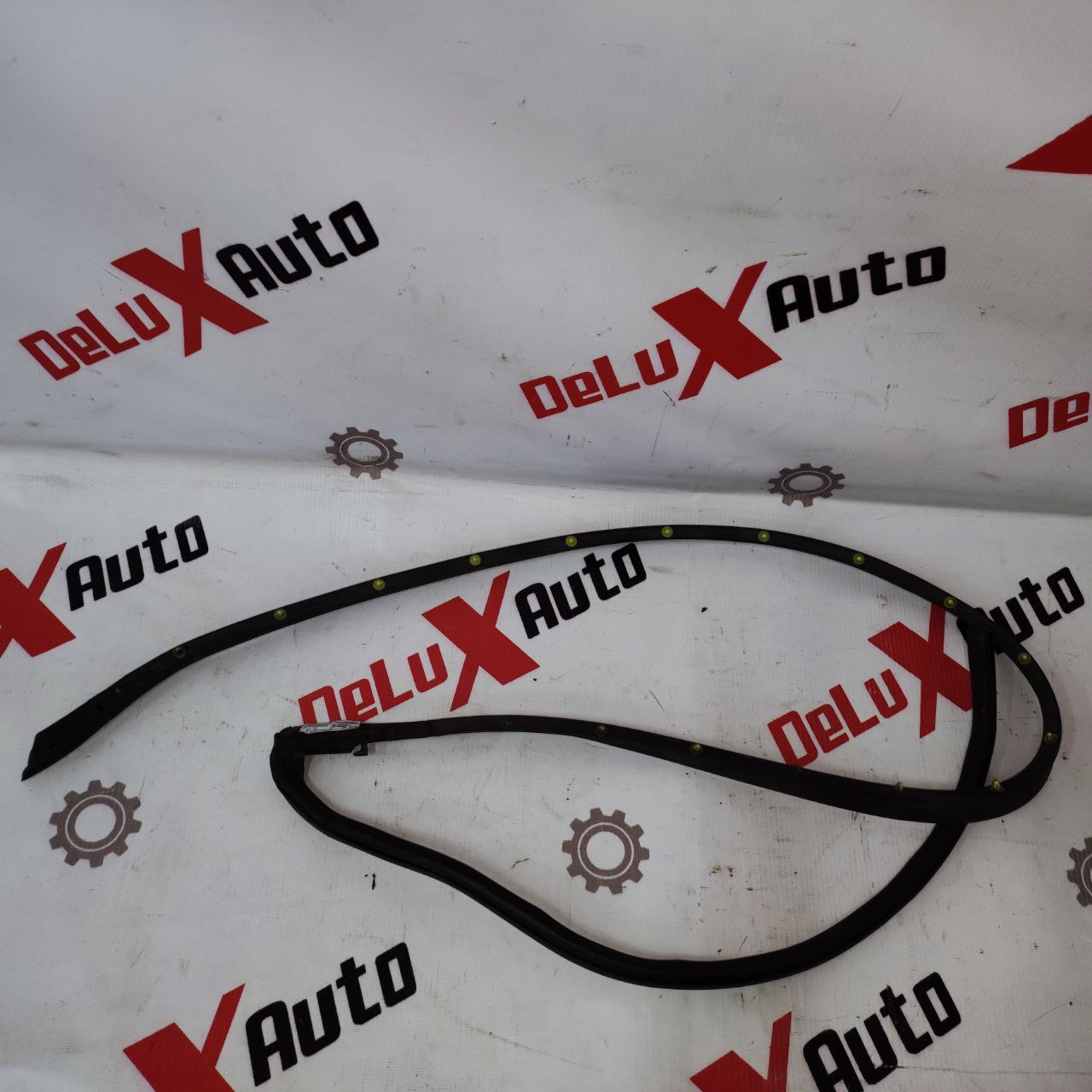 garnitură uși spate dreapta inferior pentru Volkswagen Jetta 6 1.8 · 2013–2015