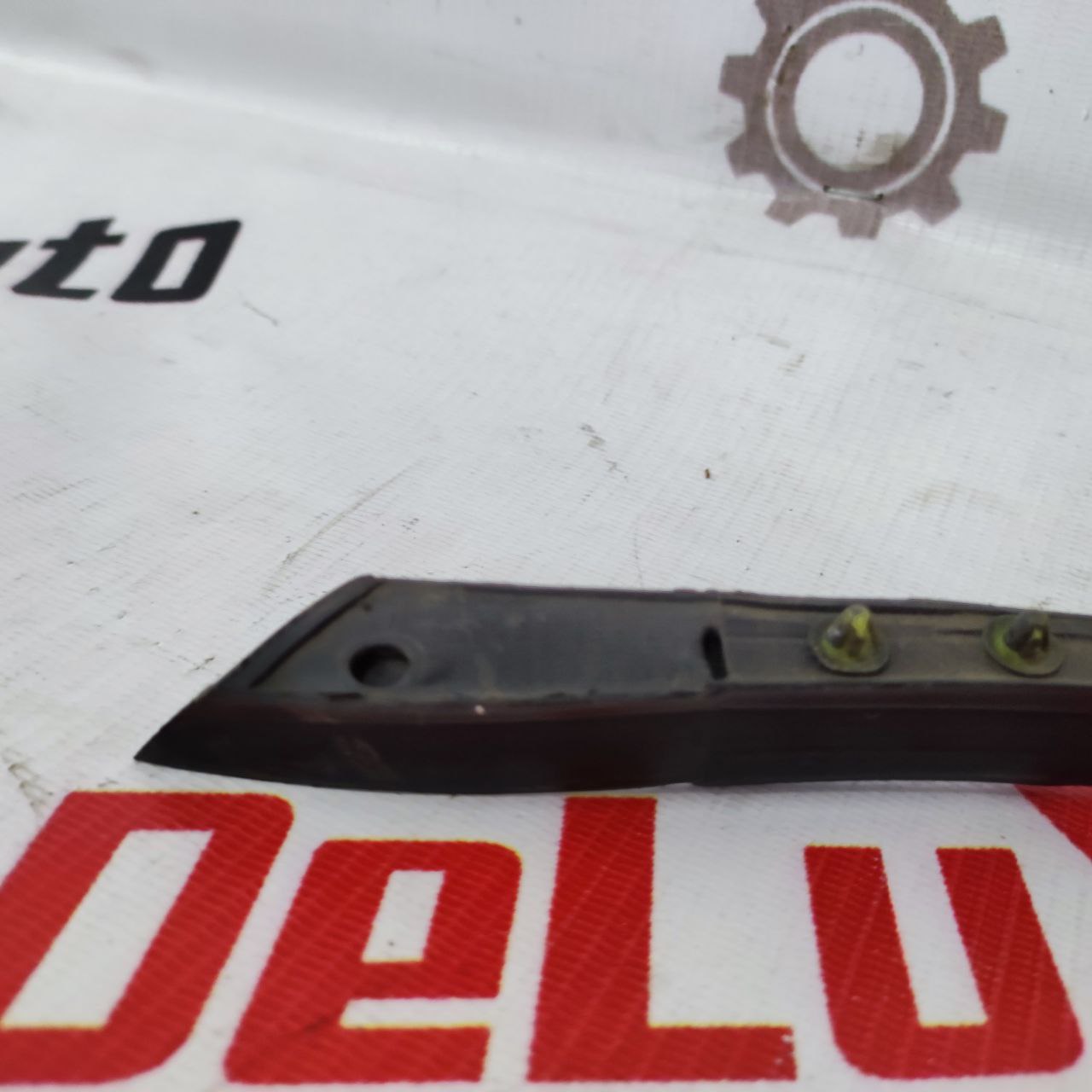garnitură uși spate dreapta inferior pentru Volkswagen Jetta 6 1.8 · 2013–2015