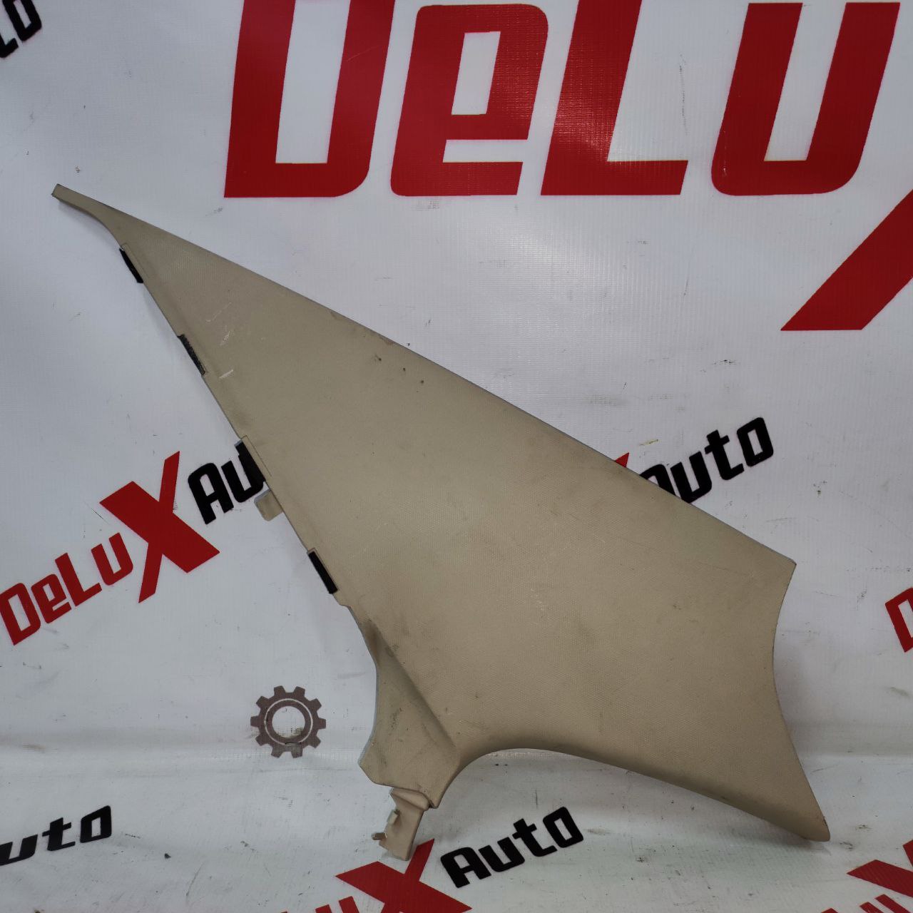 ornament spate suport stânga