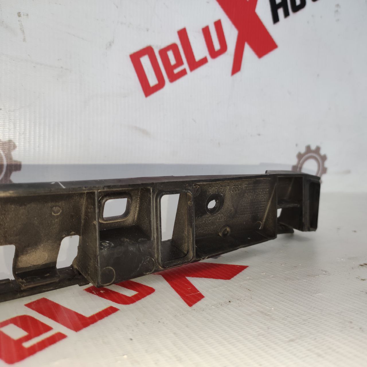 ghidaj spate bară de protecție central pentru Volkswagen Jetta 6 1.8 · 2013–2015