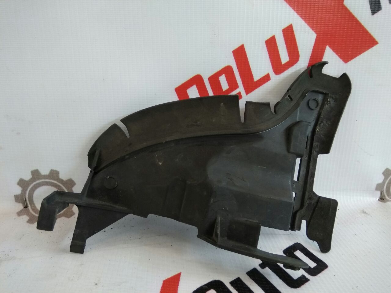 difuzor exterior dreapta pentru Volvo V70 2.4 diesel · 2007–2013
