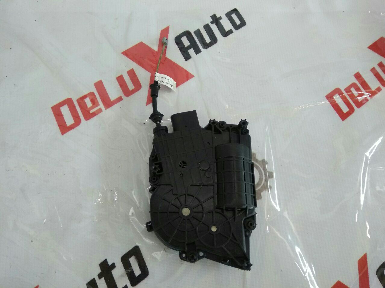 actuator încuietoare portbagaj pentru Volvo V70 2.4 diesel · 2007–2013