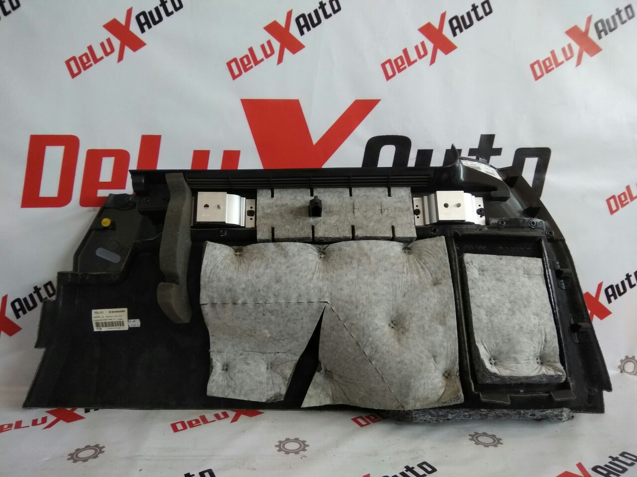 panou portbagaj stânga pentru Volvo V70 2.4 diesel · 2007–2013