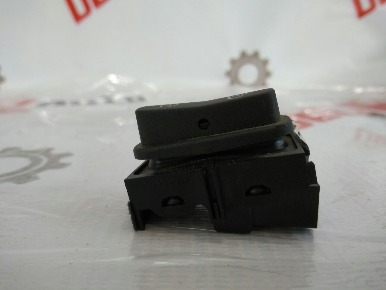 buton modul ușă față stânga pentru Volvo V70 2.4 diesel · 2007–2013