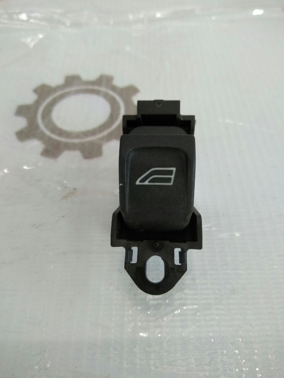 buton macara geam uși față dreapta pentru Volvo V70 2.4 diesel · 2007–2013