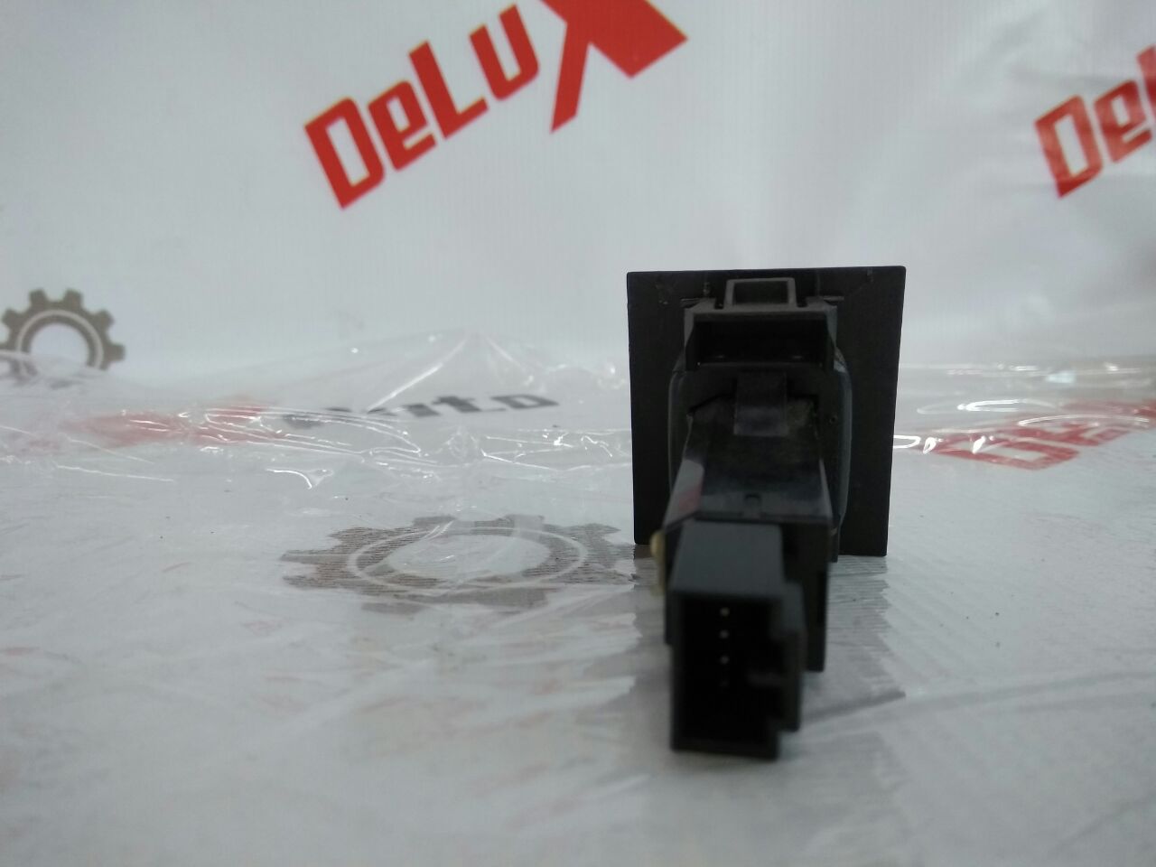 buton avarie semnal pentru Volvo V70 2.4 diesel · 2007–2013