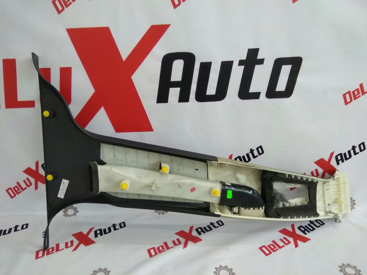 ornament central suport stânga cu aer grilă ventilație pentru Volvo V70 2.4 diesel · 2007–2013