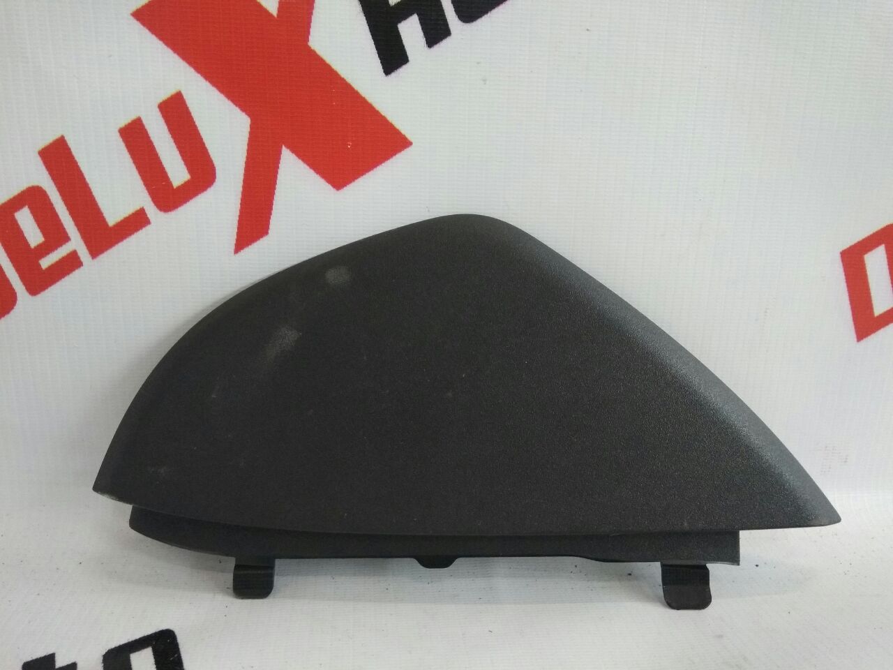 ornament bord lateral stânga