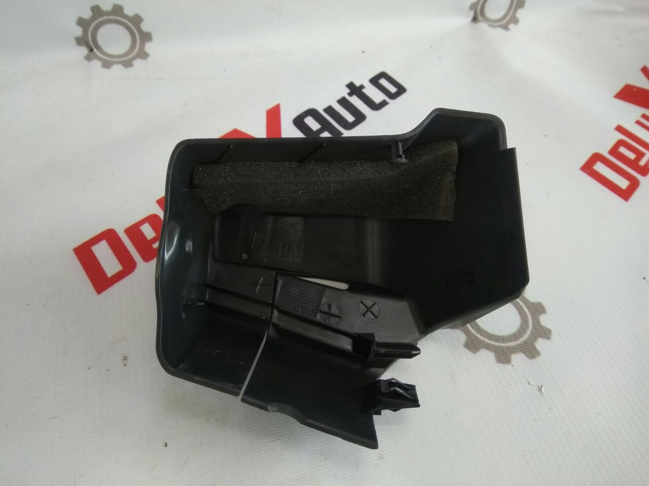 ornament curea siguranță spate dreapta pentru Volvo V70 2.4 diesel · 2007–2013
