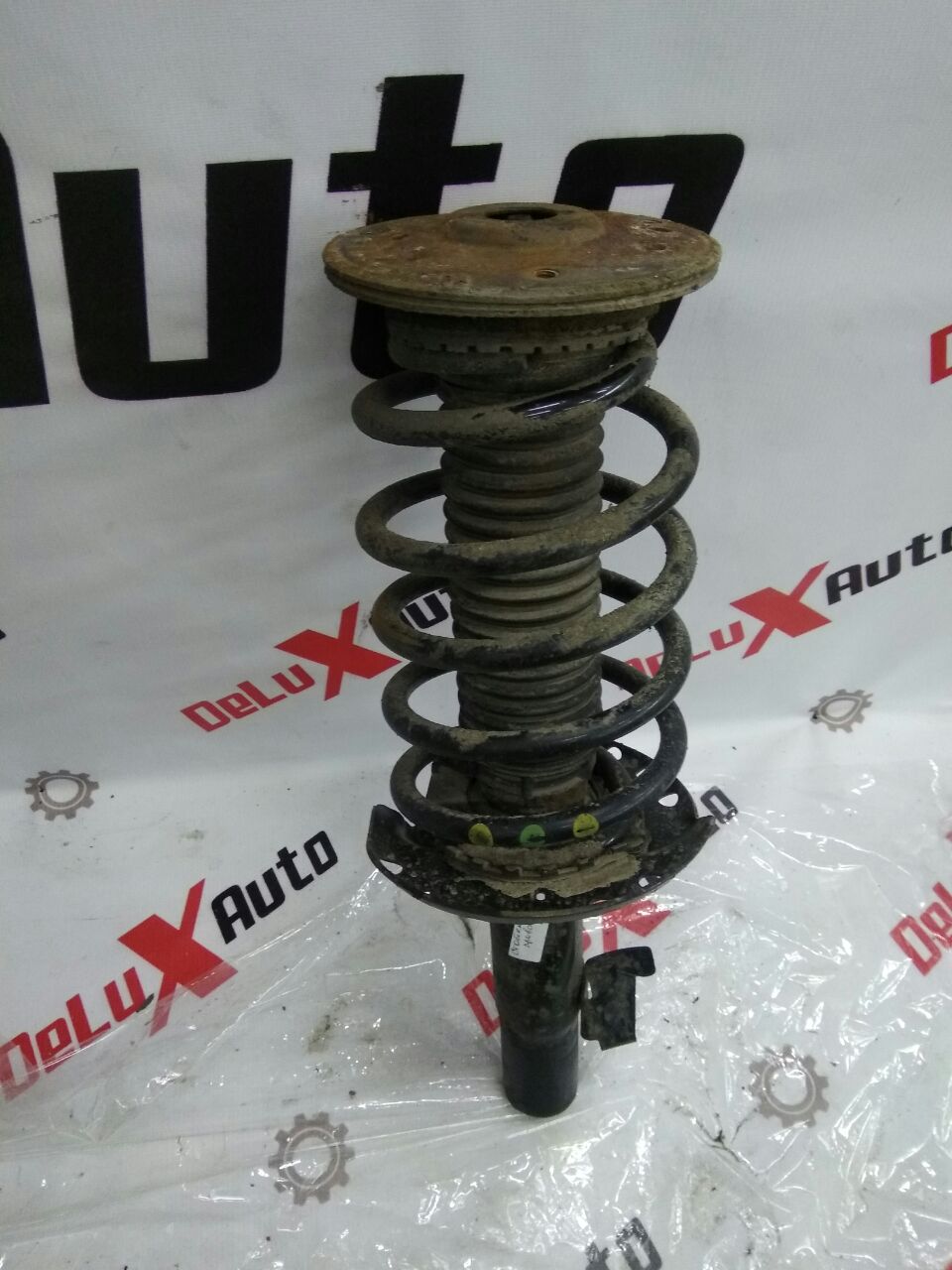amortizor complet dreapta pentru Volvo V70 2.4 diesel · 2007–2013