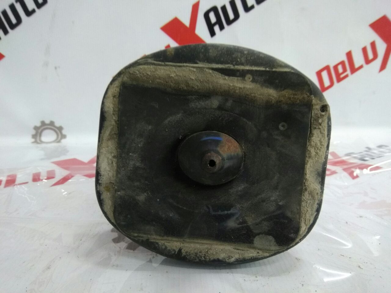 Suport superior amortizor spate dreapta pentru Volvo V70 2.4 diesel · 2007–2013